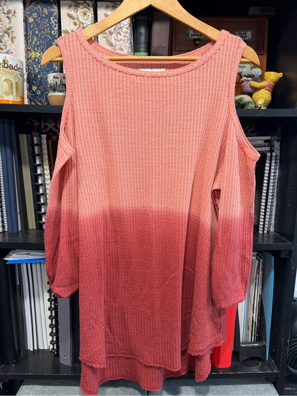 Knox Rose Pink to Deep Rose Ombre Cold-Shoulder Waffle Knit Top